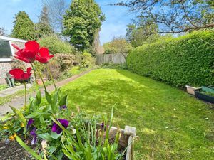 Photo 7- click for photo gallery